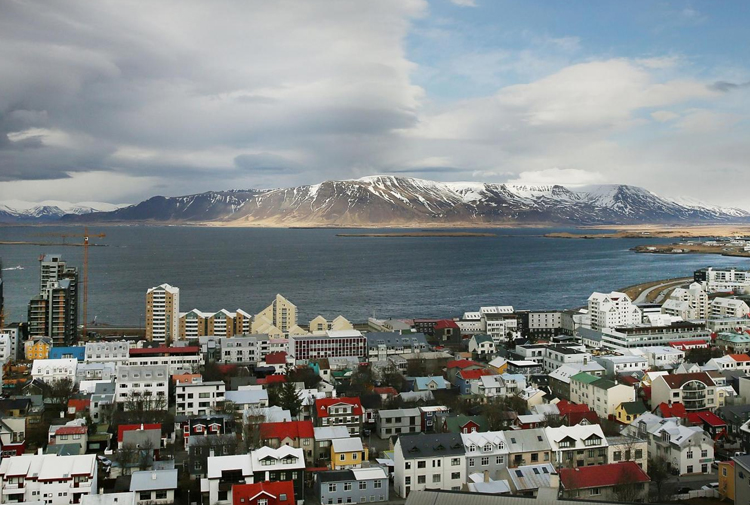 İzlanda’ya işçi olarak gitmek için